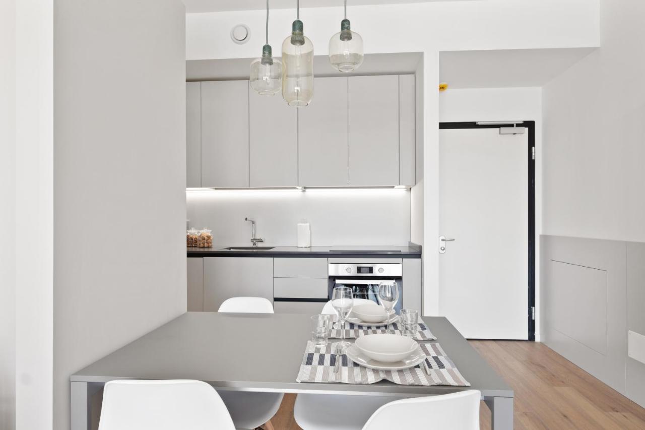 Altido Spacious Apt For 4 With Balcony In Porta Romana ميلان المظهر الخارجي الصورة